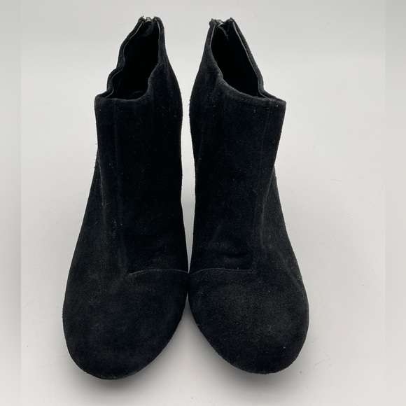 Kenneth Cole Bootie Shoe - Picture 2 of 5